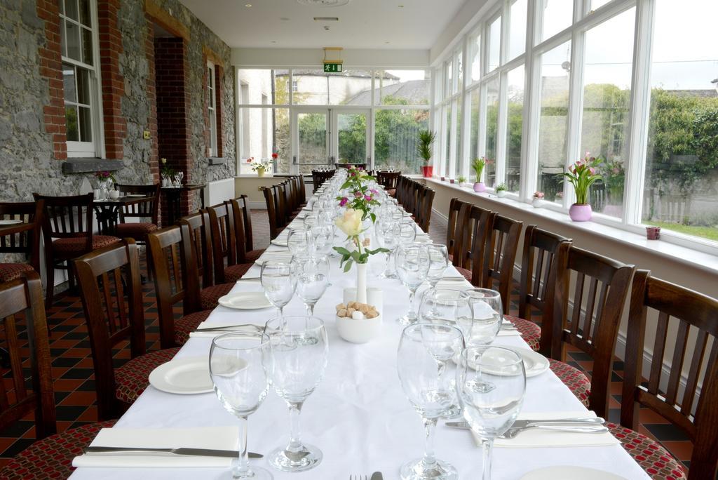 Ashbrook Arms Townhouse And Restaurant Hotel Durrow Buitenkant foto